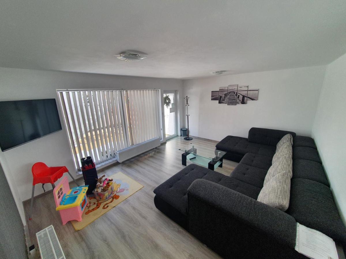Apartmanovy Dom Stela Bešeňová Dış mekan fotoğraf