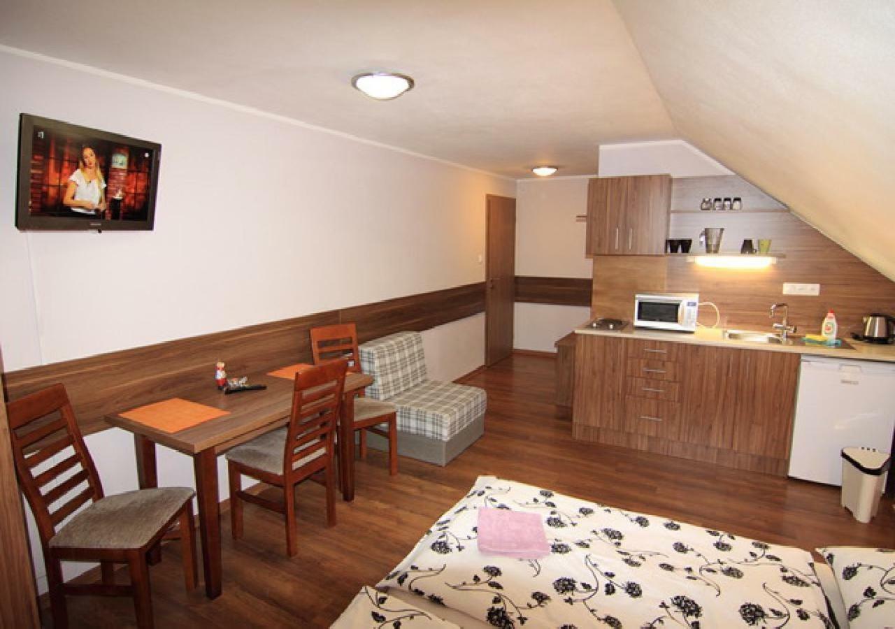 Apartmanovy Dom Stela Bešeňová Dış mekan fotoğraf